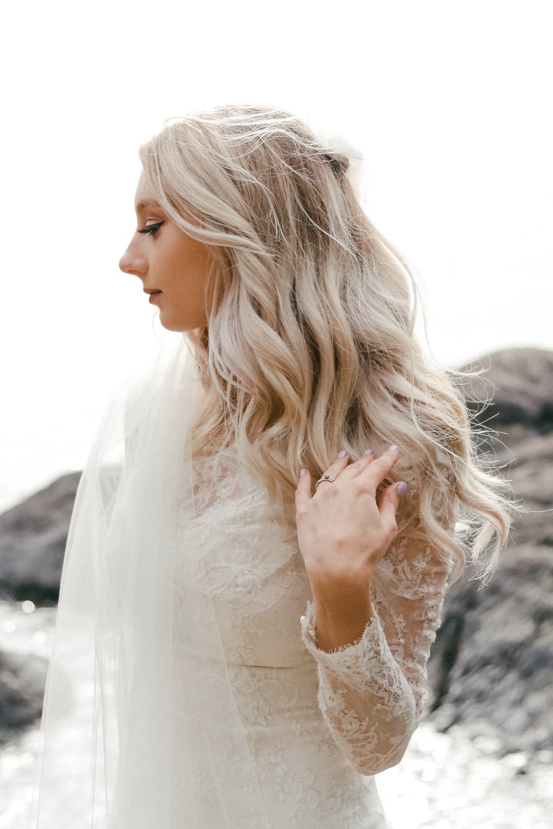 The Maggie Sottero Barefoot Bride Session West Coast Weddings Magazine Vancouver Island