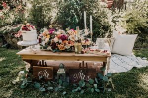 Luxurious picnic sweetheart table at HCP Gardnes Vancouver Island