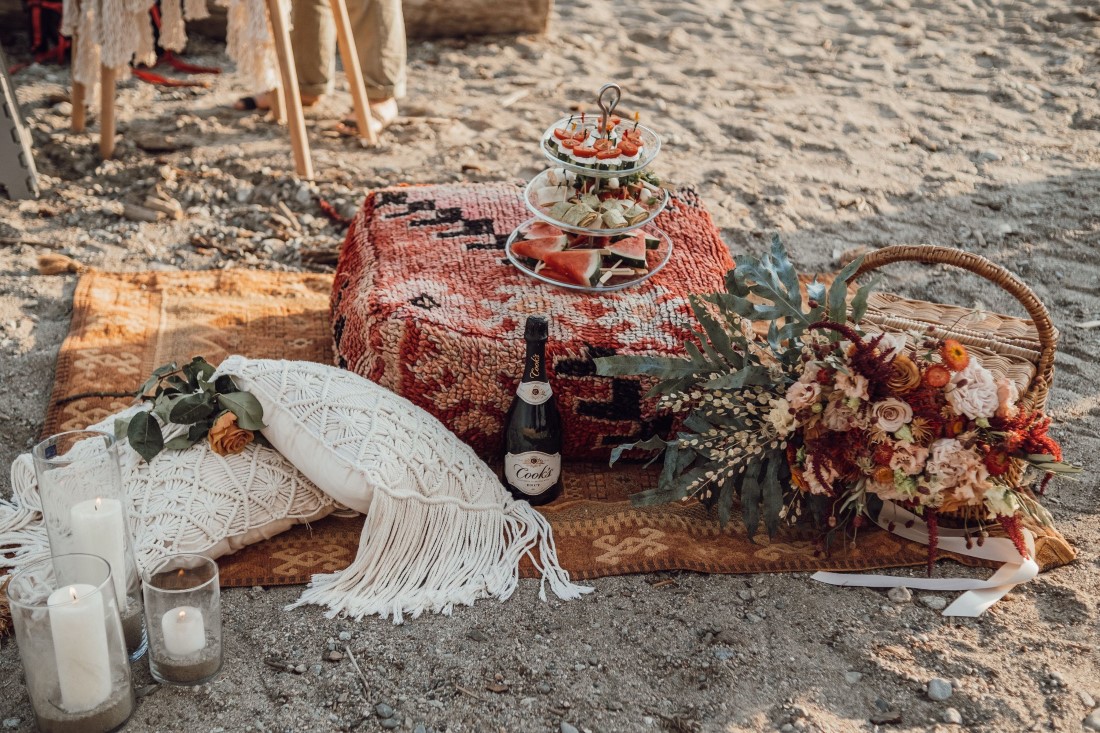 Newlywed beach picnic in Vancouver