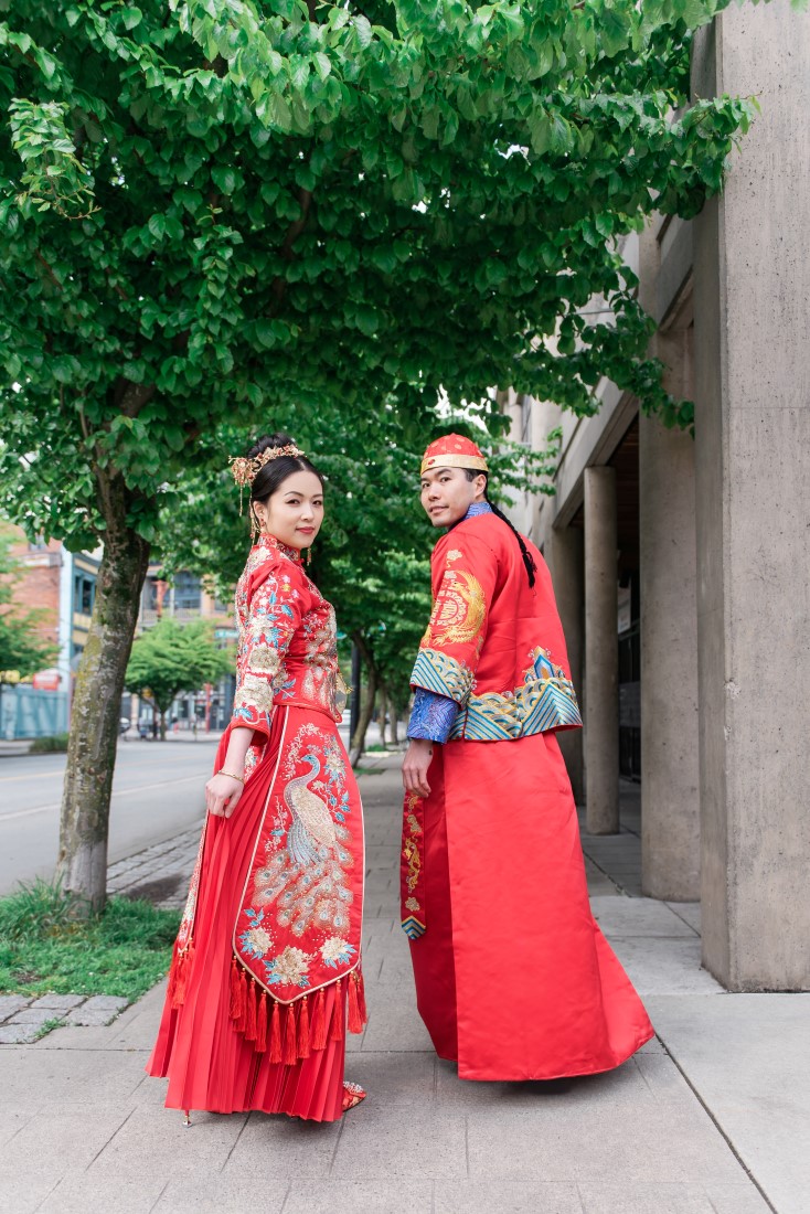 Vancouver Chinese Fusion couple show off red outfits
