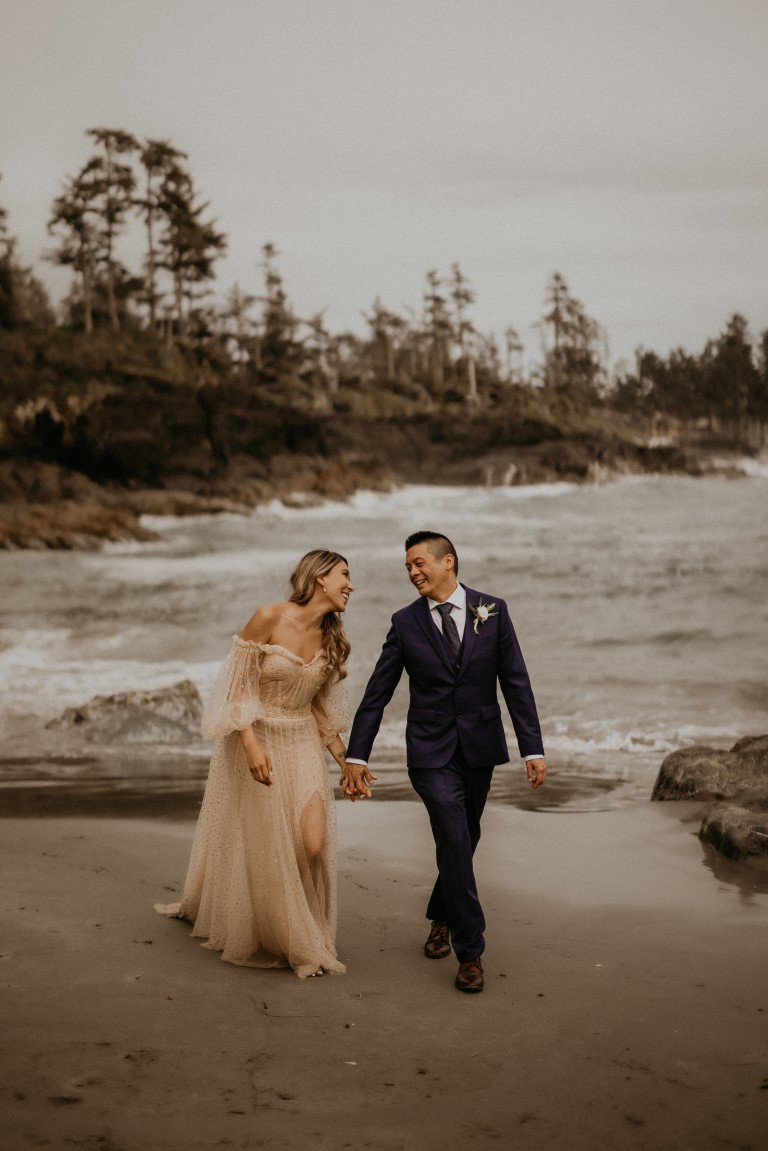 Beautiful Coastal Couple Moment for Vancouver Island newlyweds
