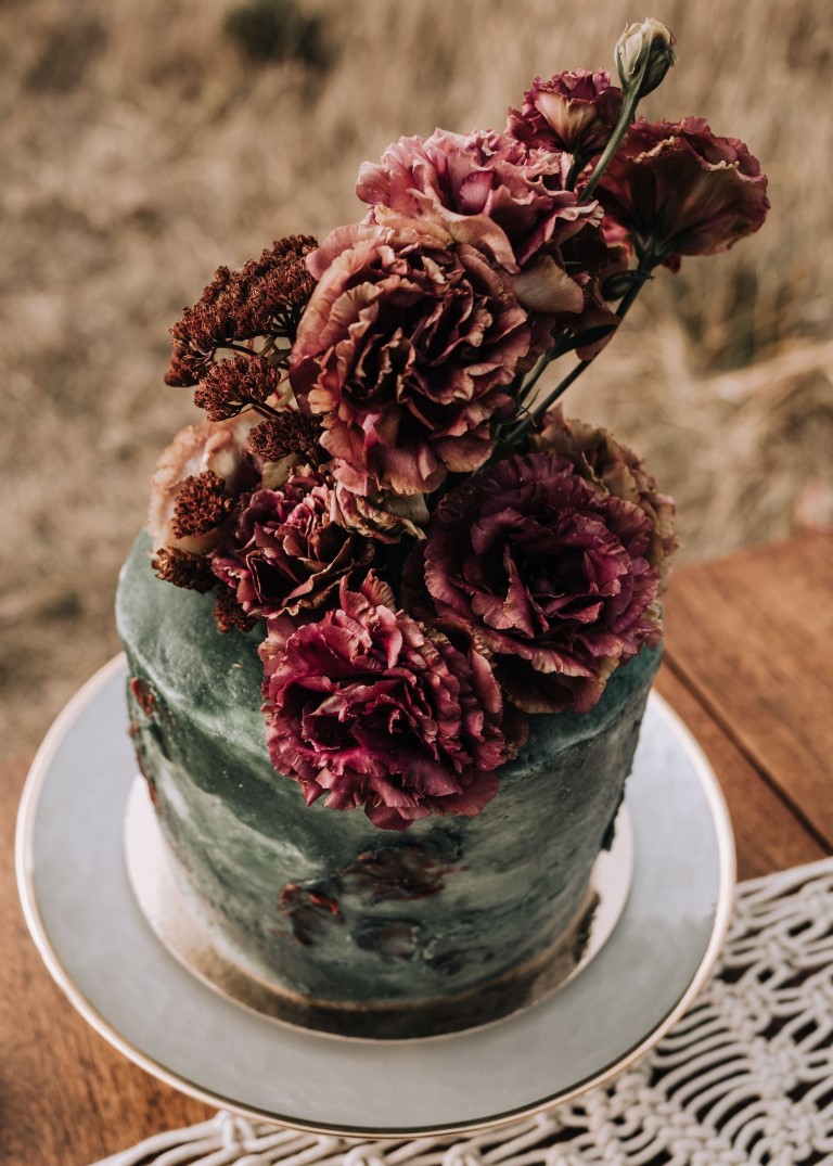 Fields of Gold Landscape Wedding cake