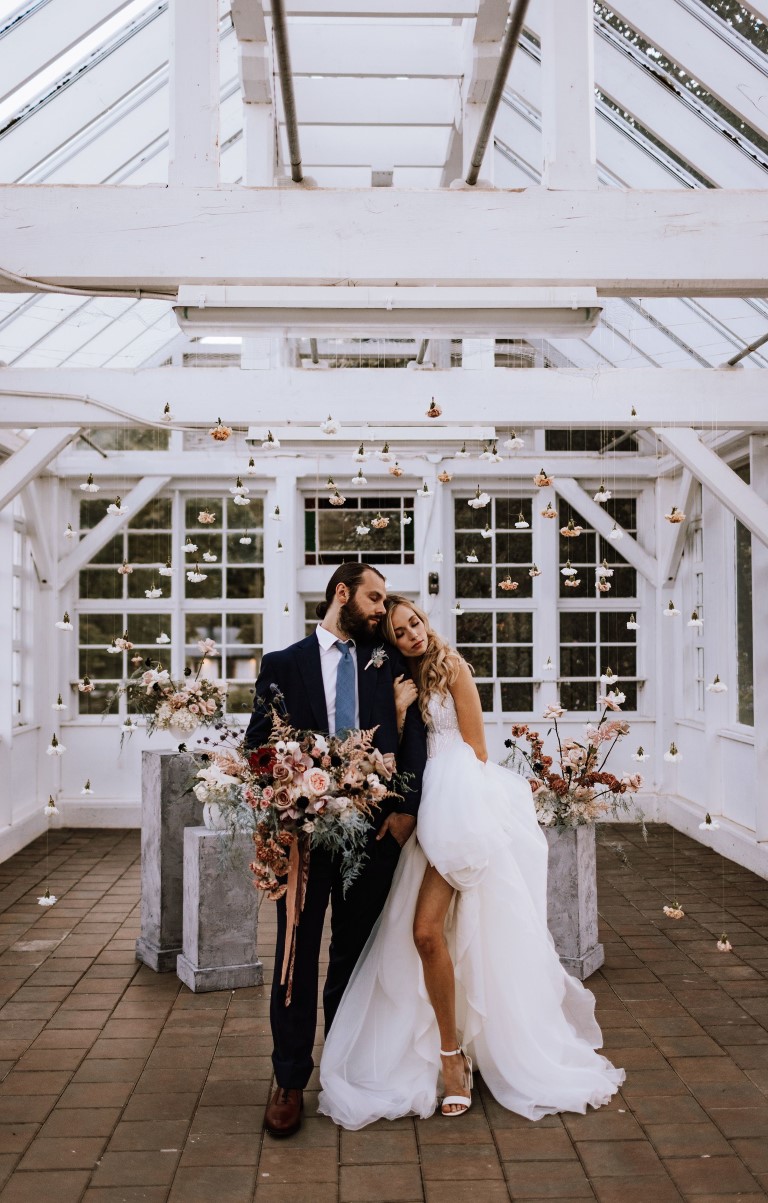 hanging florals ceremony backdrop