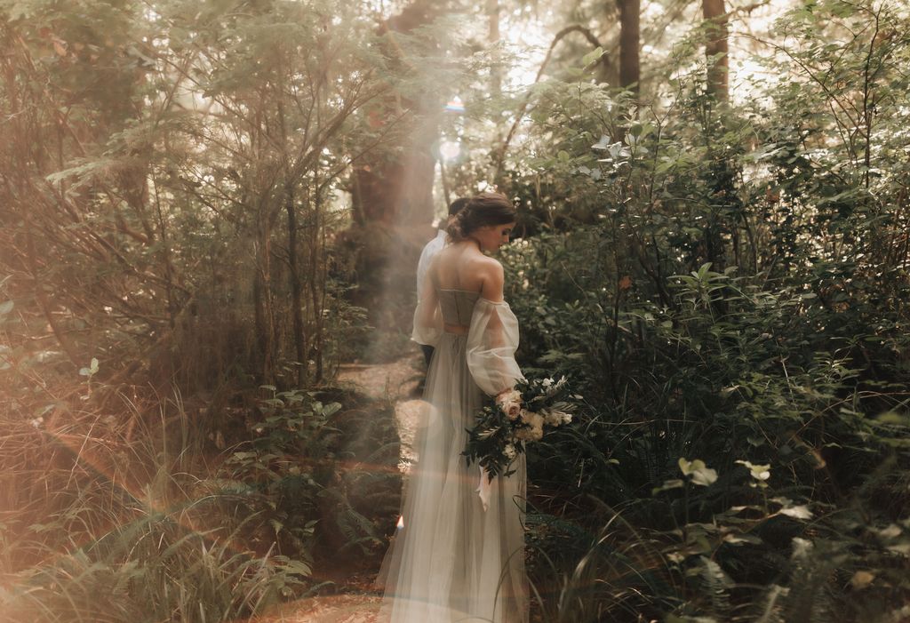 streaks of light on the bride and groom