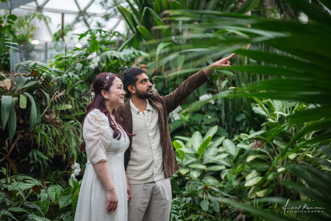 Elopement couple at Bloedel Conservatory Vancouver