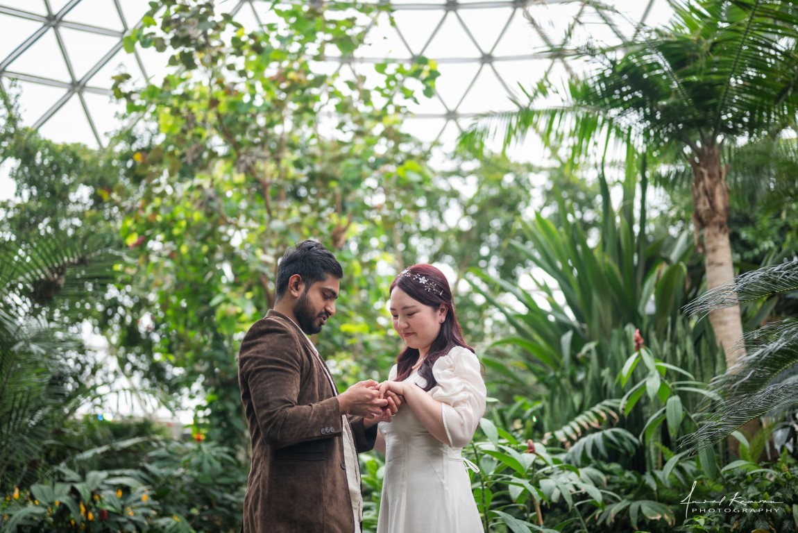 Newlyweds at Bloedel Conservatory