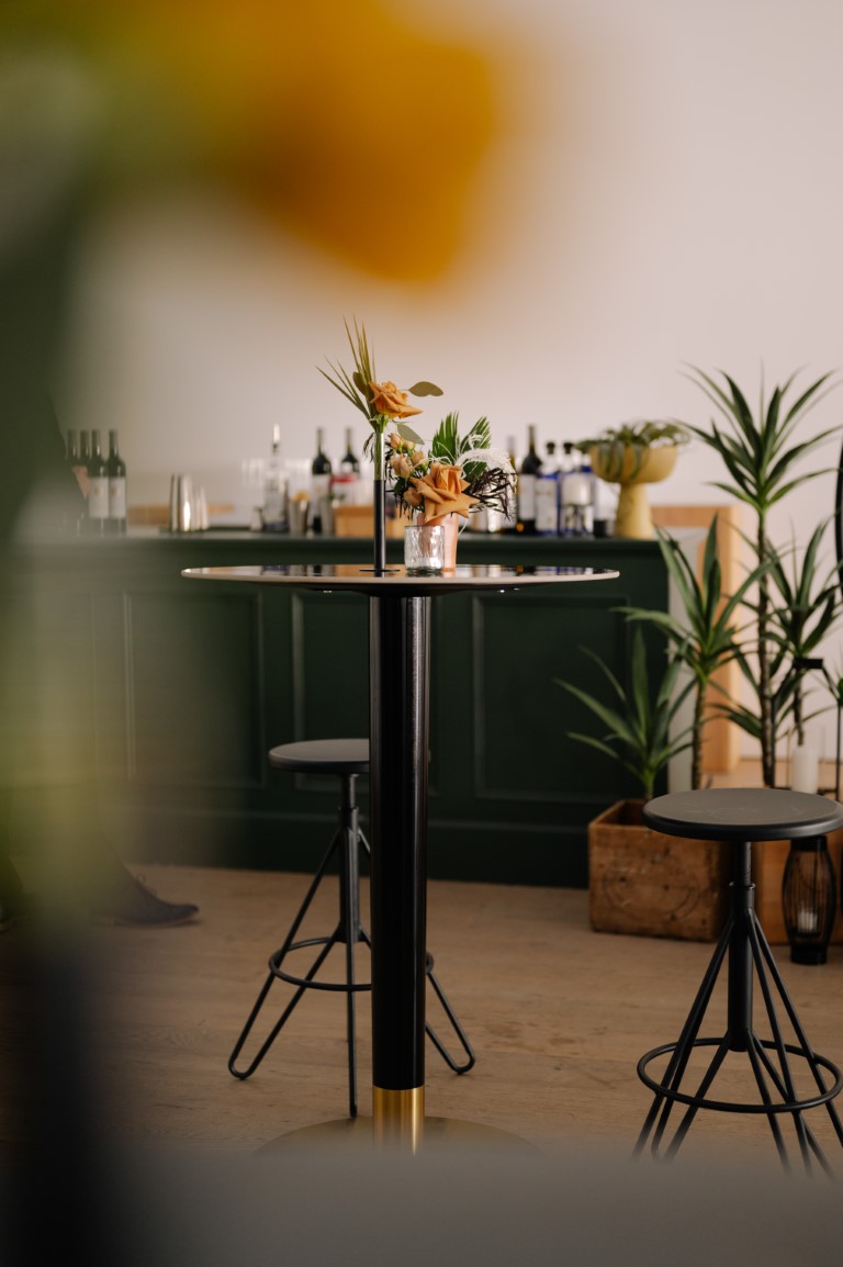 Black Lavish Liquid Vancouver bar at wedding reception