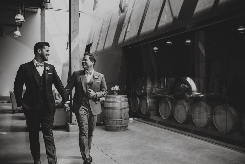 Grooms walk though Sandhill Winery in Kelowna 