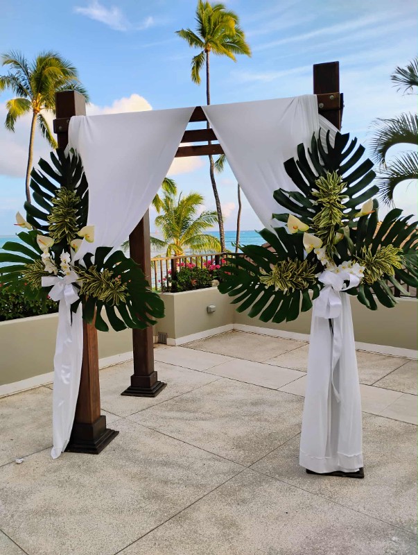 Megan-Justin-Arch-9.3.25 Megan-Justin-Arch-9.3.25