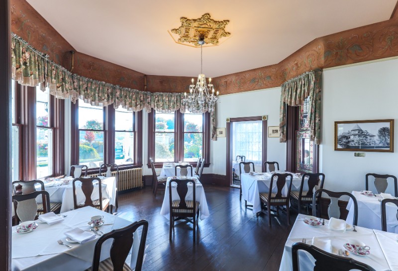 17253_Pendray-Tea-House-Dining-Room
