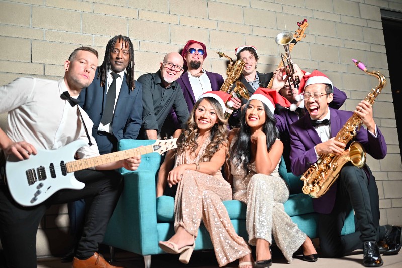 14884_The_Phonix_Band_West_Coast_Weddings-12 (1)