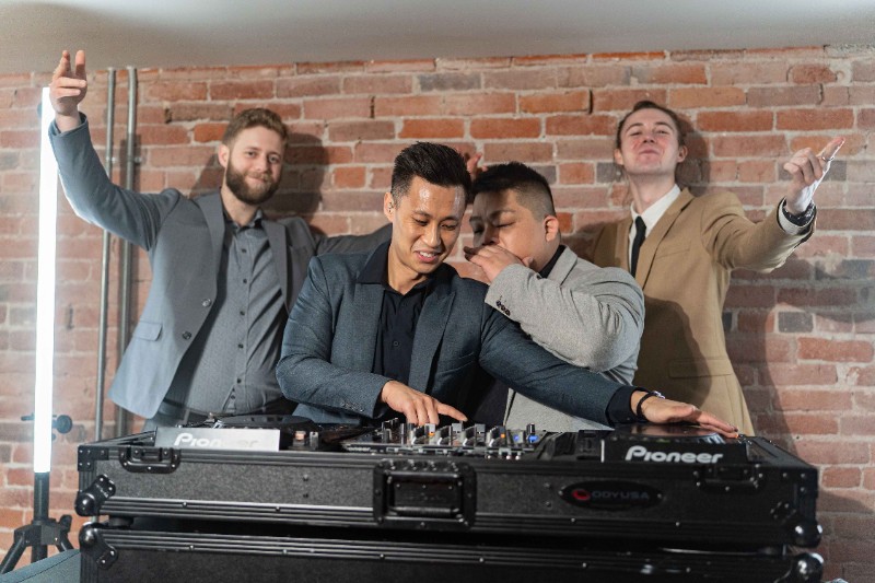 14932_we_know_dj_west_coast_weddings-5
