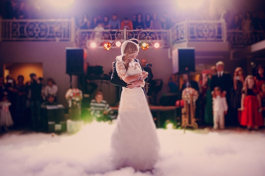 14960_AstoundEntertainment_west_coast_weddings-4 (1)