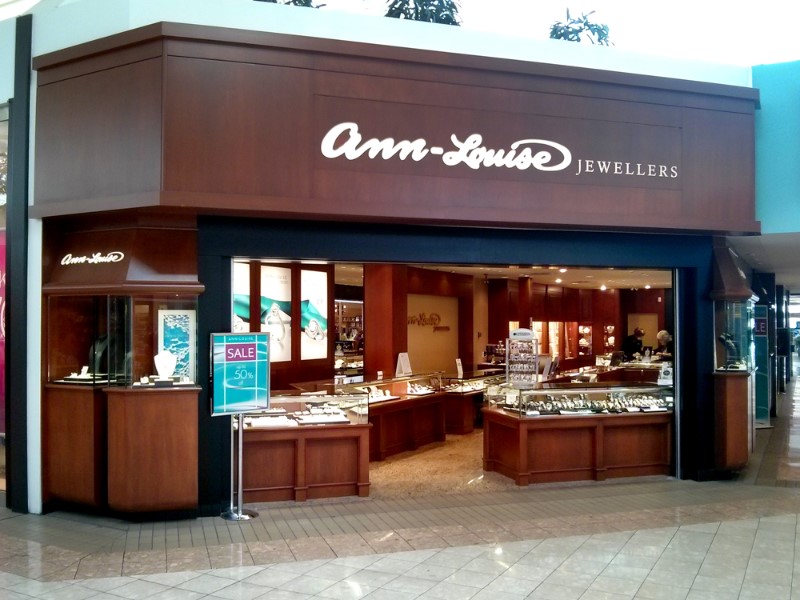 2559_Mayfair-Victoria_smaller